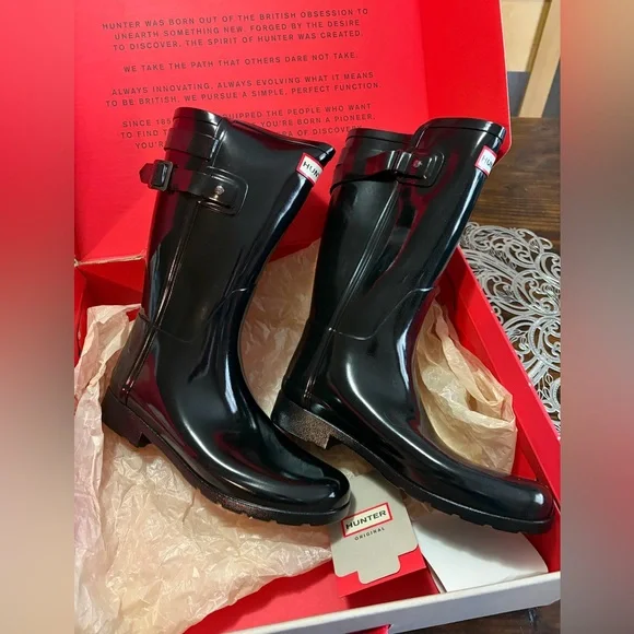 NEW Hunter Glossy Black Original Refined Short Boots - Picture 2 of 11